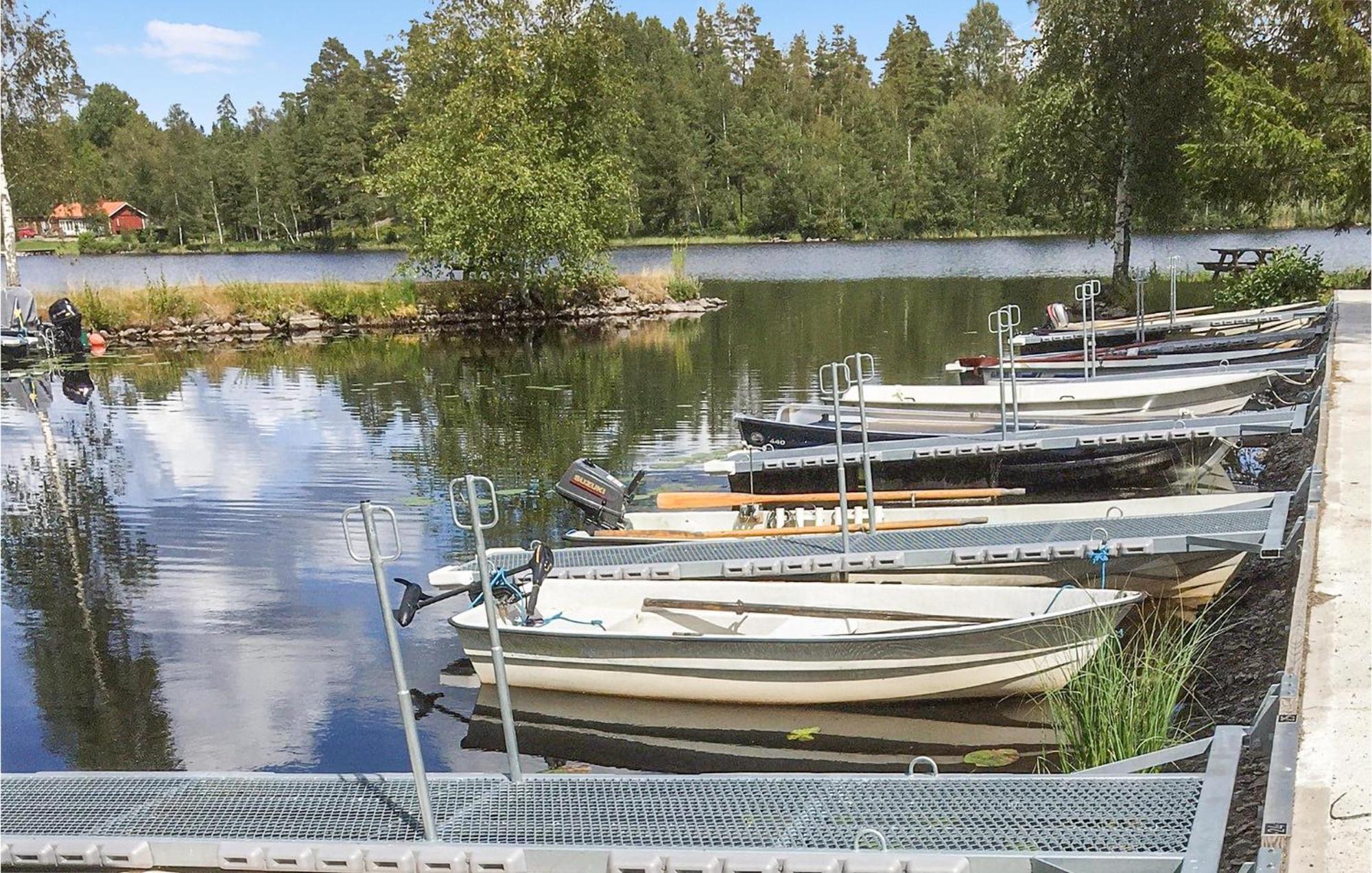 Awesome Home In Lenhovda With Wifi Esterno foto